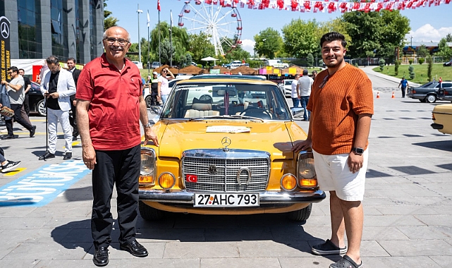 Kayısı Festivali'nde Klasik Mercedes Rüzgârı