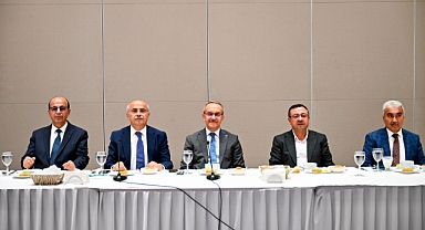 Malatya'da İş Dünyası ile İstişare Toplantısı Gerçekleştirildi