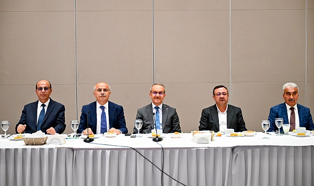 Malatya'da İş Dünyası ile İstişare Toplantısı Gerçekleştirildi
